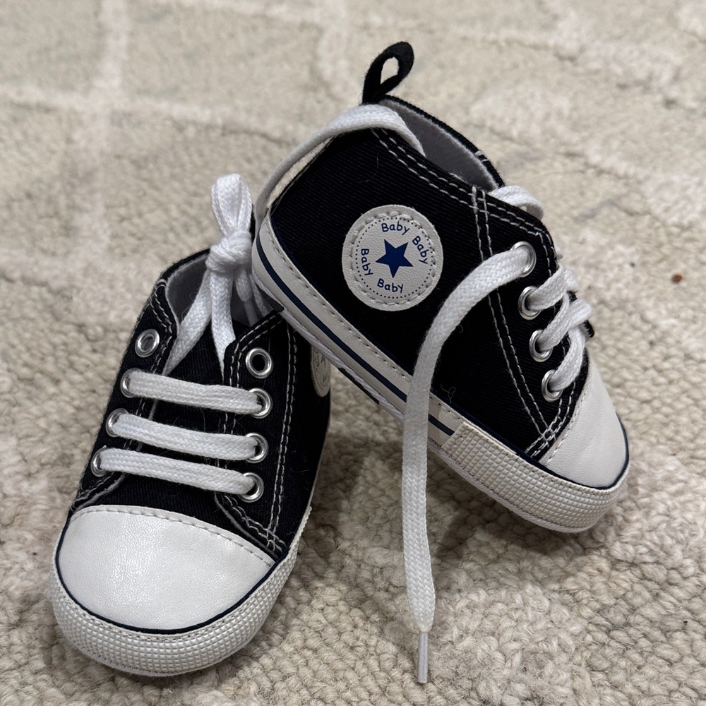 Black and White baby crib Shoes sneakers